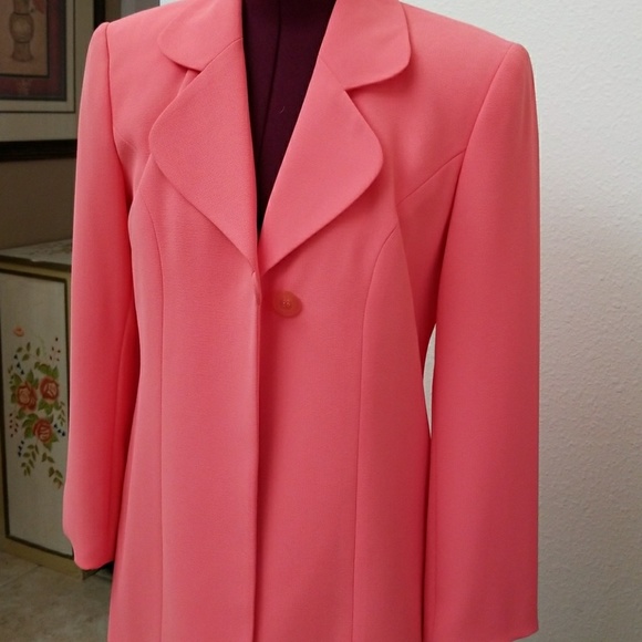 Gorgeous jacket - Picture 7 of 8